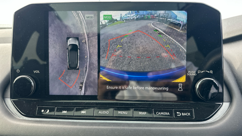 Nissan Qashqai 1.3 DiG-T MH N-Connecta 5dr Petrol Hatchback